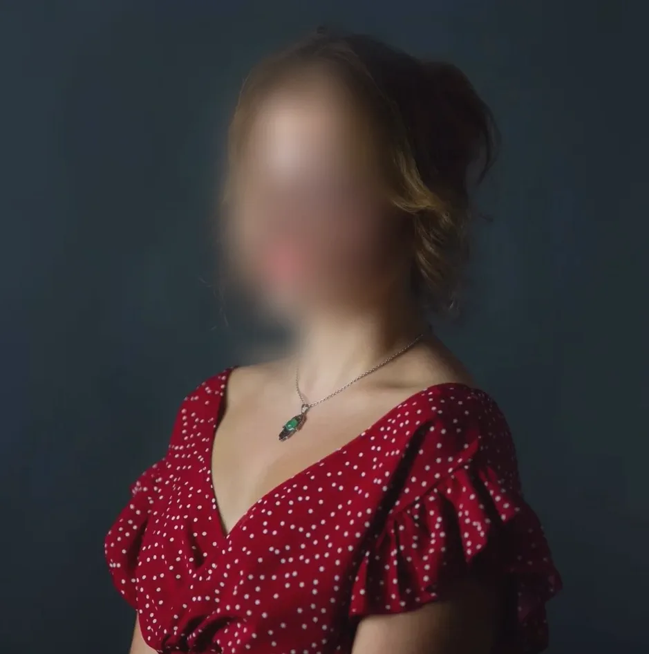 Alena, 25