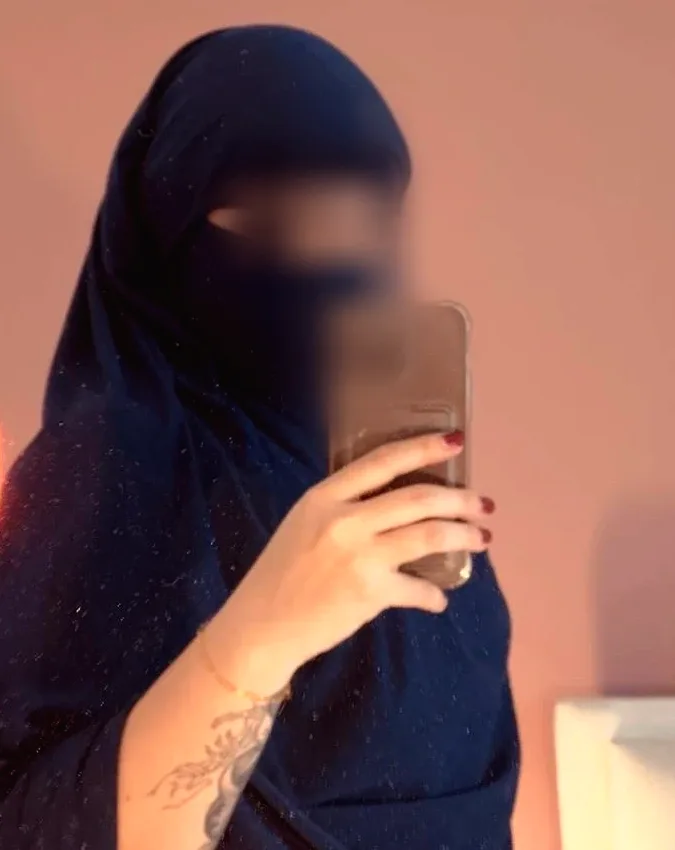 Greta, 24