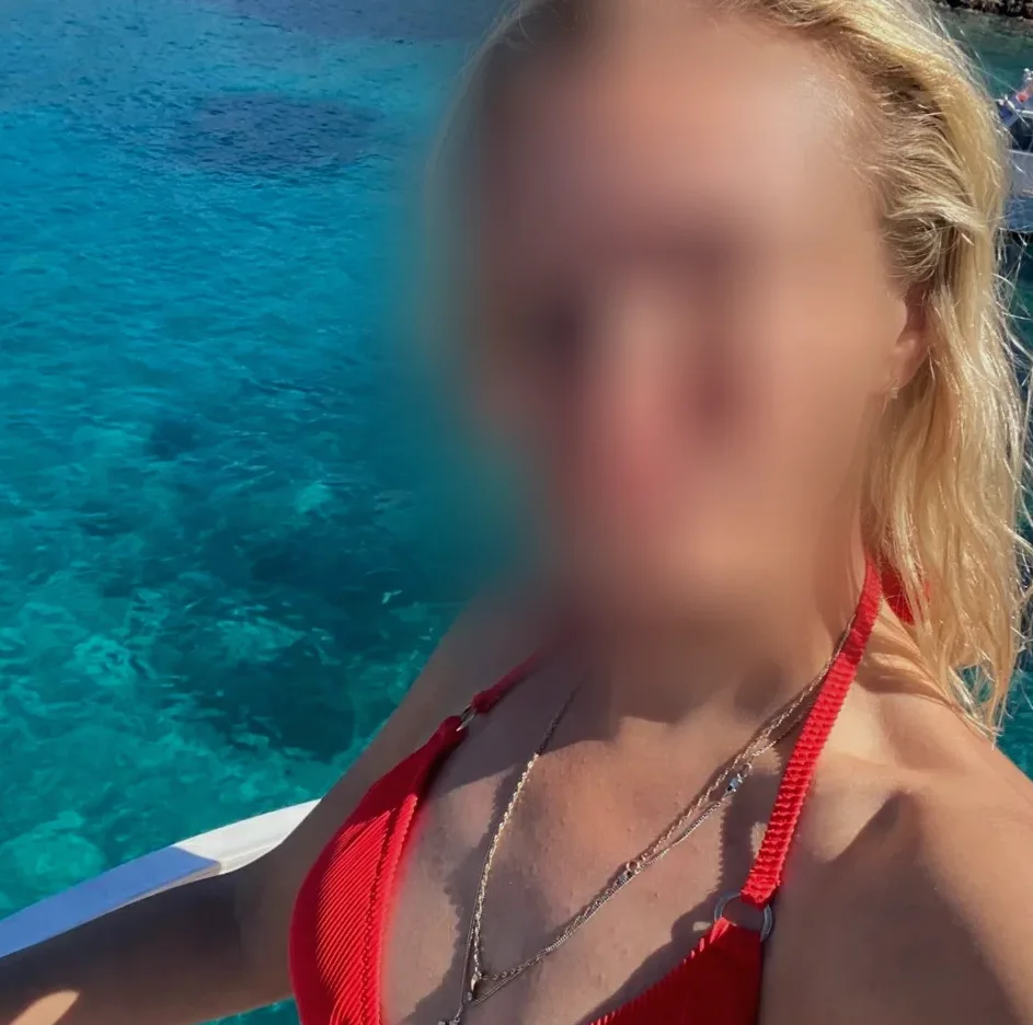 Leonie, 39