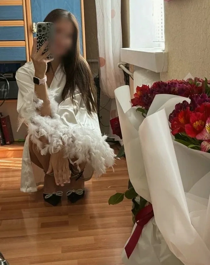 Melanie, 25