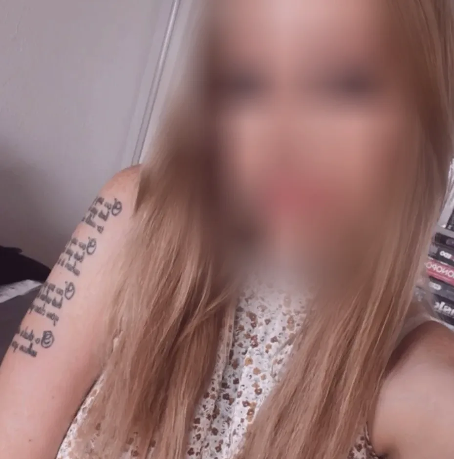 Nora, 30