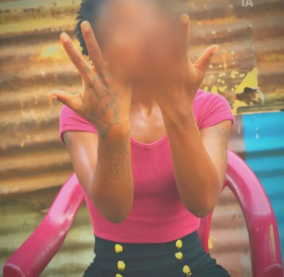 Selma, 29
